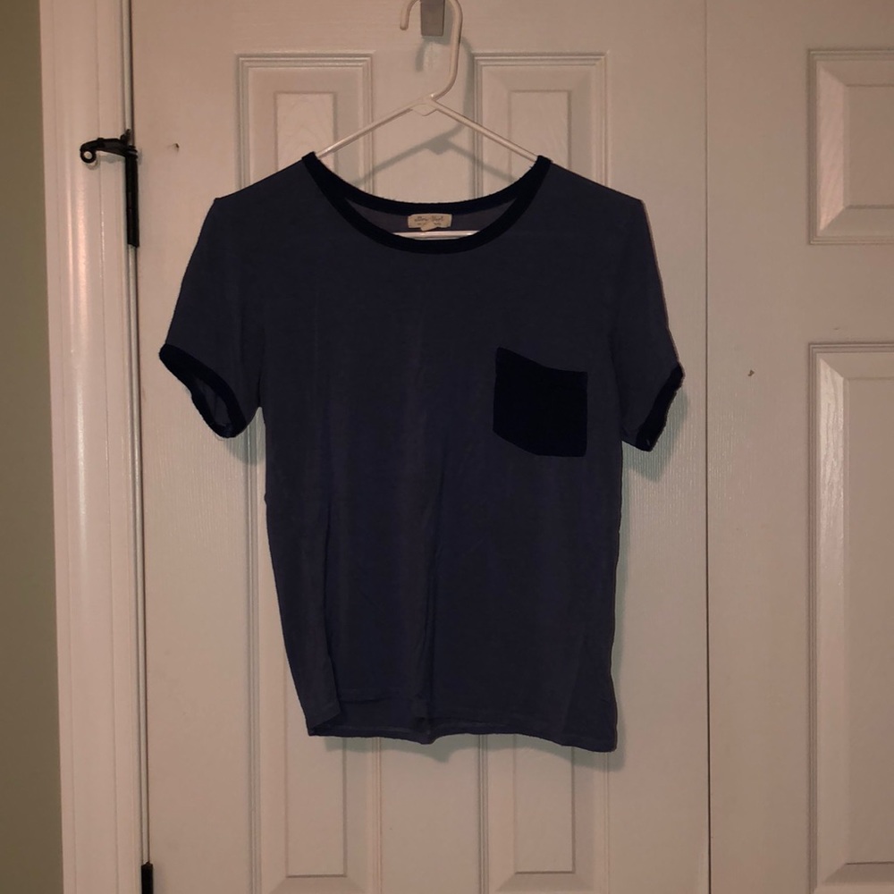 Blue tshirt